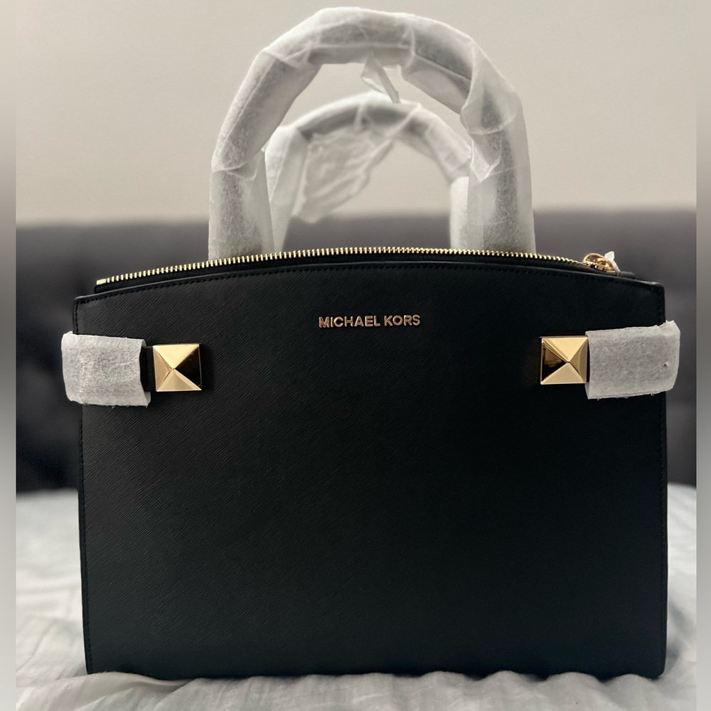 Black leather Michael Kors Tote bag